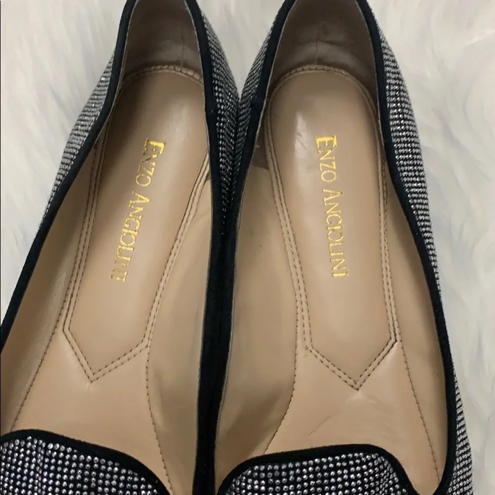 Enzo Angiolini silver flats